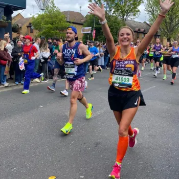 Aimee Davies - London Marathon 2024 ,fundraising for Children with Cancer UK